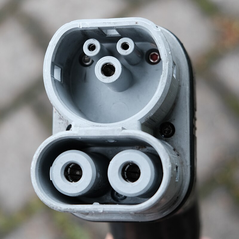 CCS Type 2 Combo charging plug showing the Type 2 AC section with two DC pins below